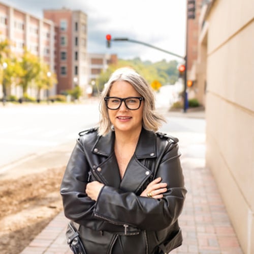 Betsy-Pake-40500x500-1